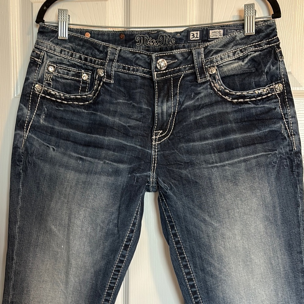 Miss Me women’s blue embroidered embellished capri jeans size 31